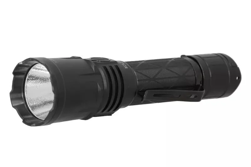 XT21X PRO Linterna táctica recargable KLARUS de 4400 lúmenes